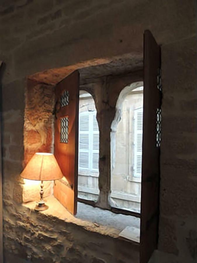 Maison Romane 1136 Cluny Exteriör bild