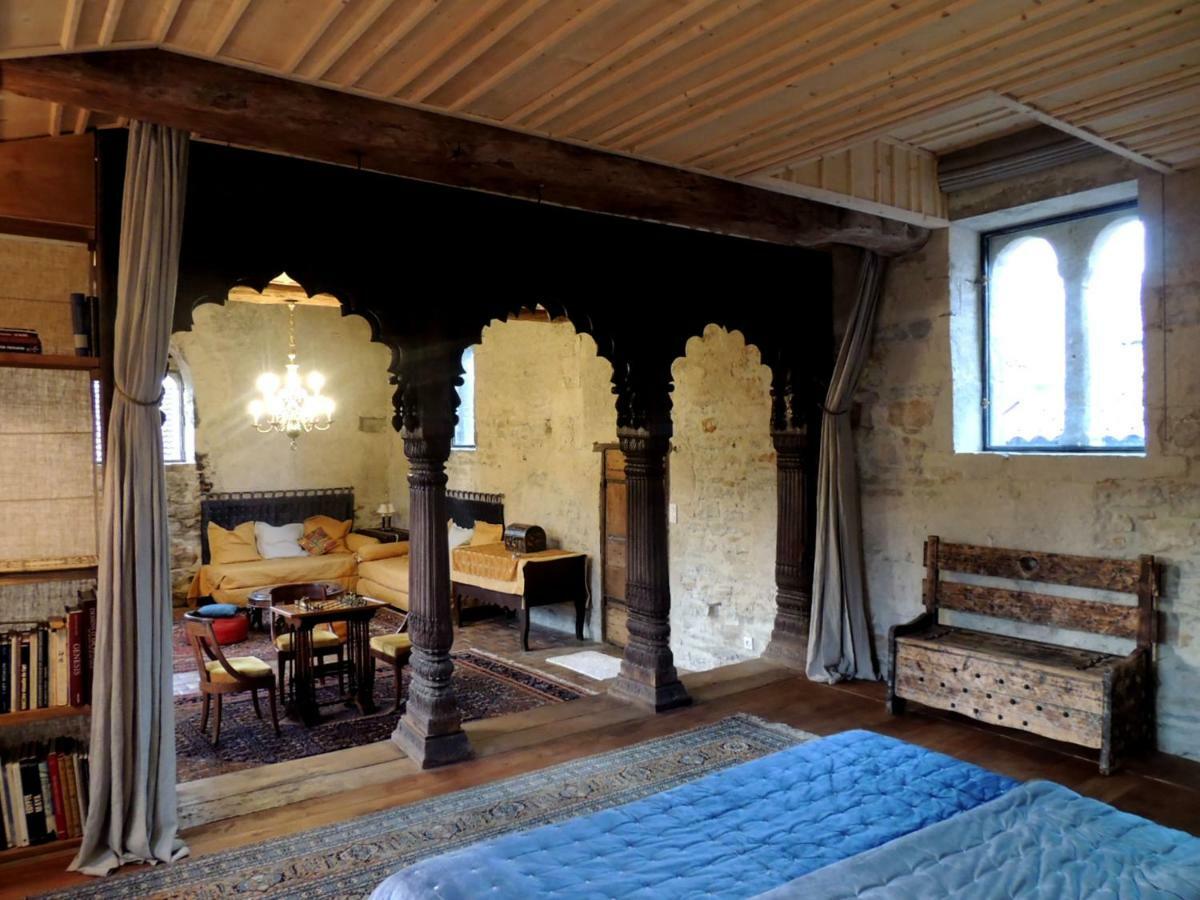 Maison Romane 1136 Cluny Exteriör bild