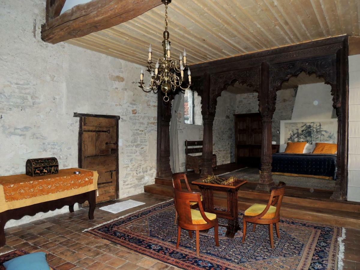 Maison Romane 1136 Cluny Exteriör bild